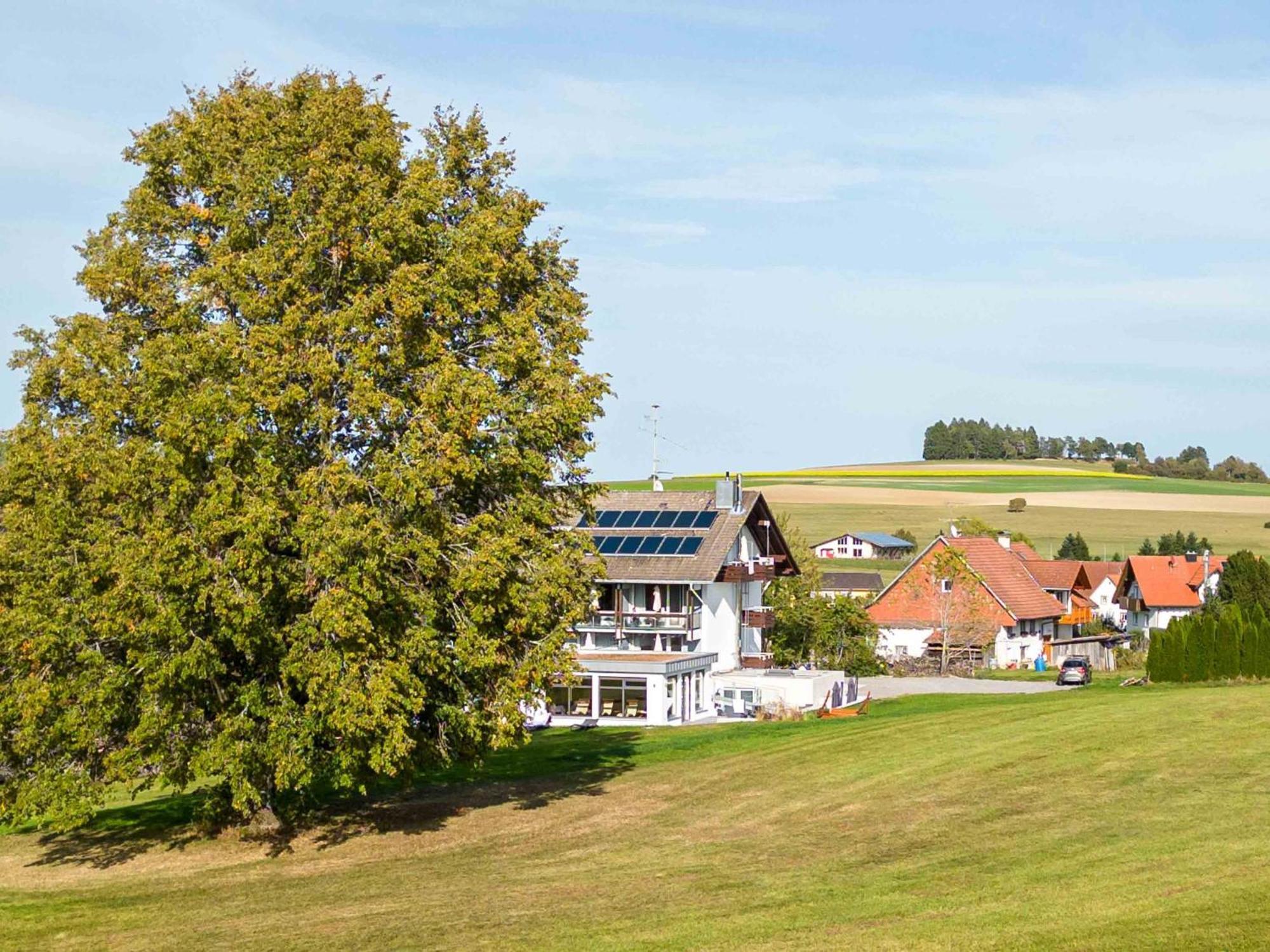 Wellnesshotel Sonnenhof & Sonnhalde ユーリンゲン・ビルケンドルフ エクステリア 写真